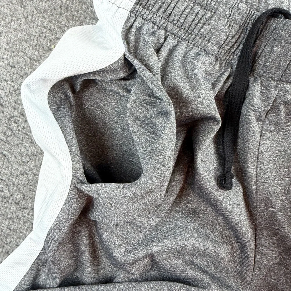 Fila Athletic Shorts Boys Size M 10/12 Gray White Logo Mesh Panel Drawstring‎